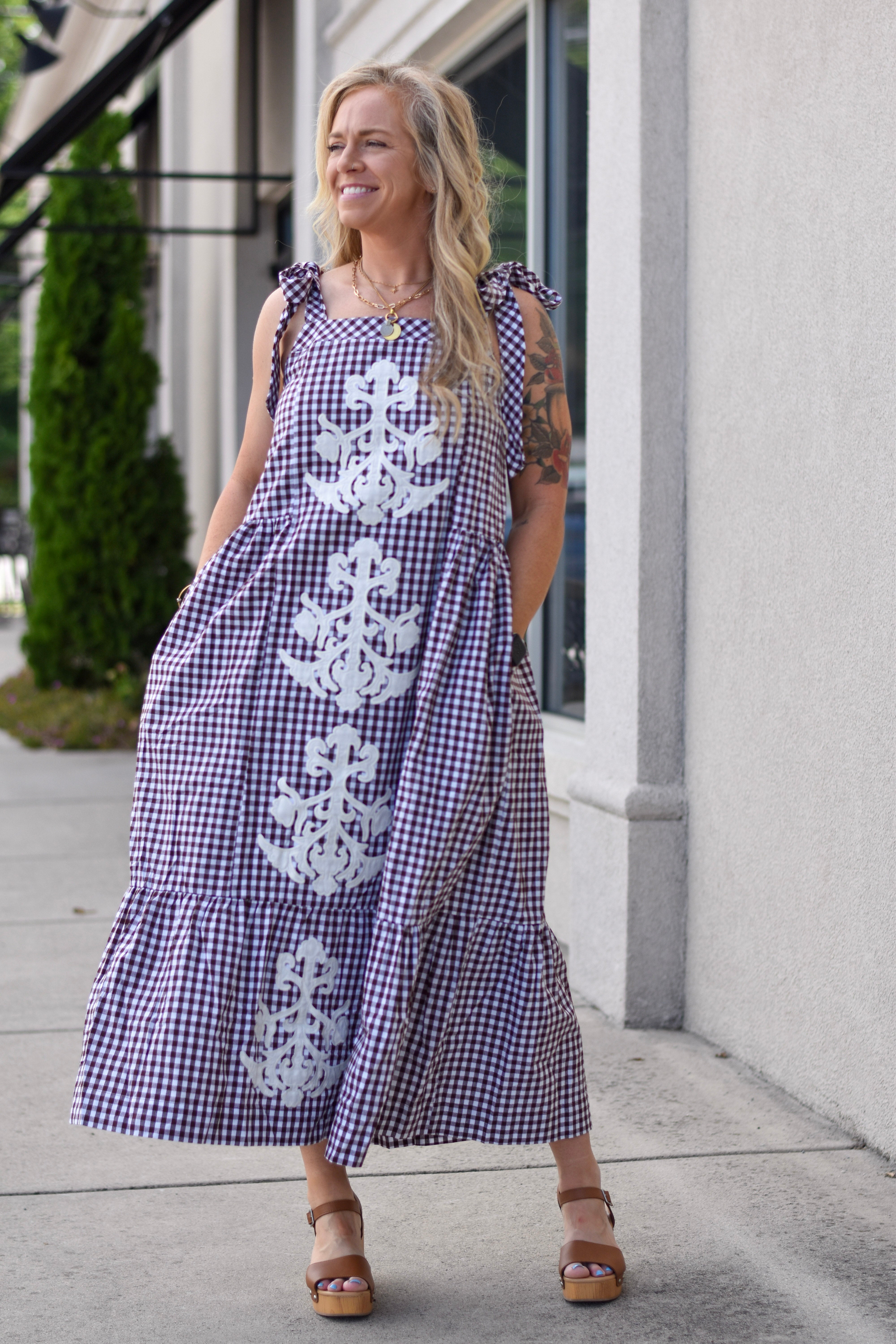 Entro Gingham Charm Midi Dress – Blue Hydrangea Boutique