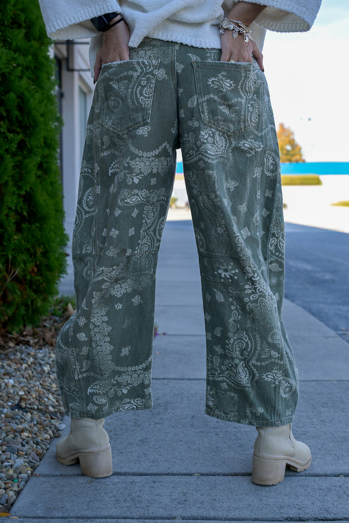 Paisley Edge Barrel Jeans