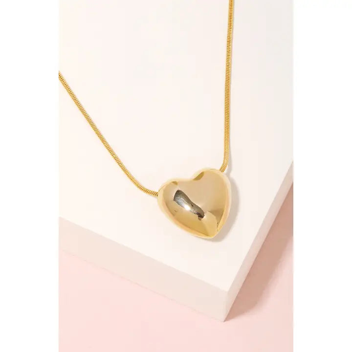 Metallic Heart Pendant Necklace