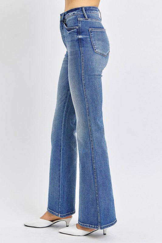 Judy Blue Tummy Control Medium Washed Flare Jeans