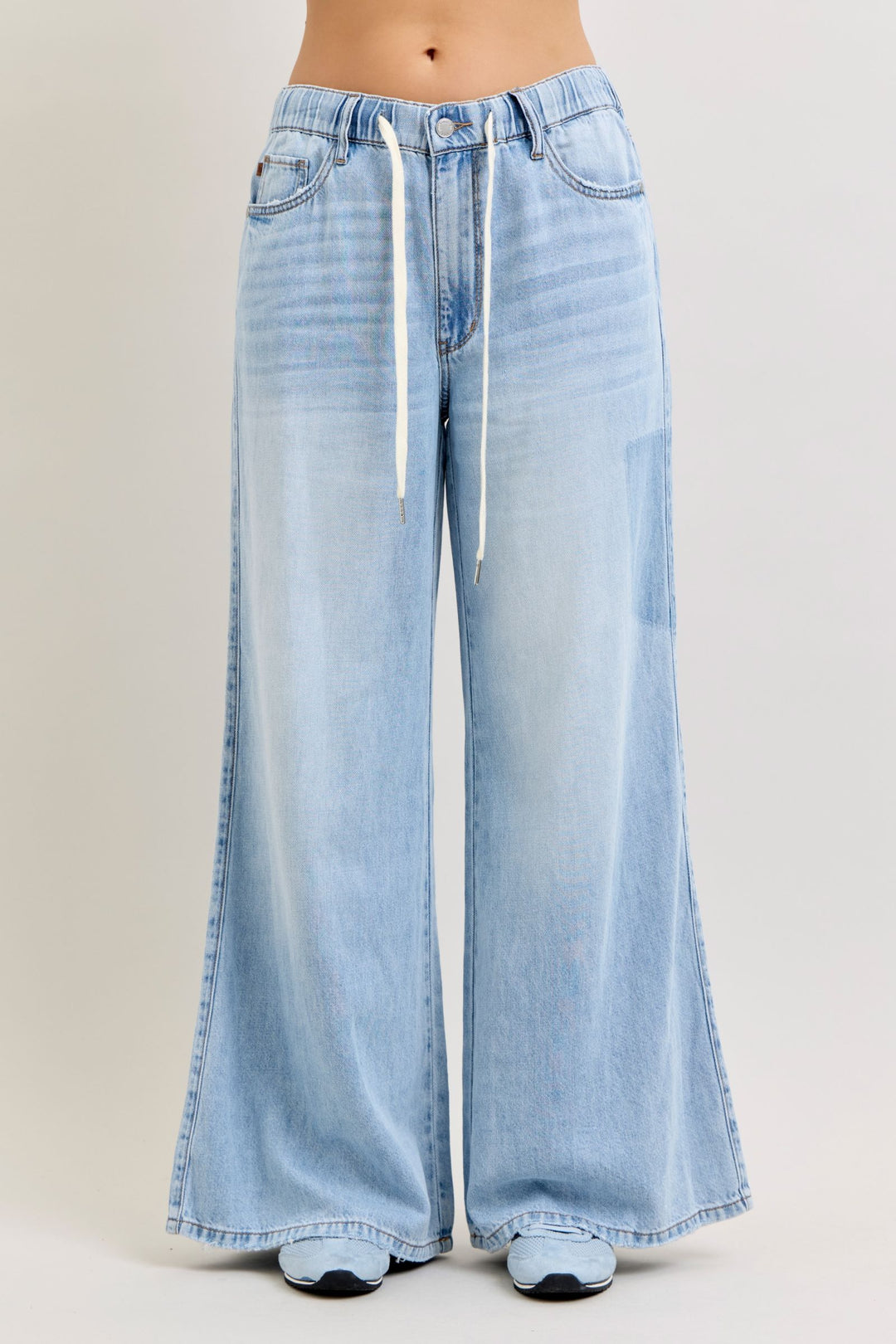 Judy Blue Featherweight Baggy Jeans