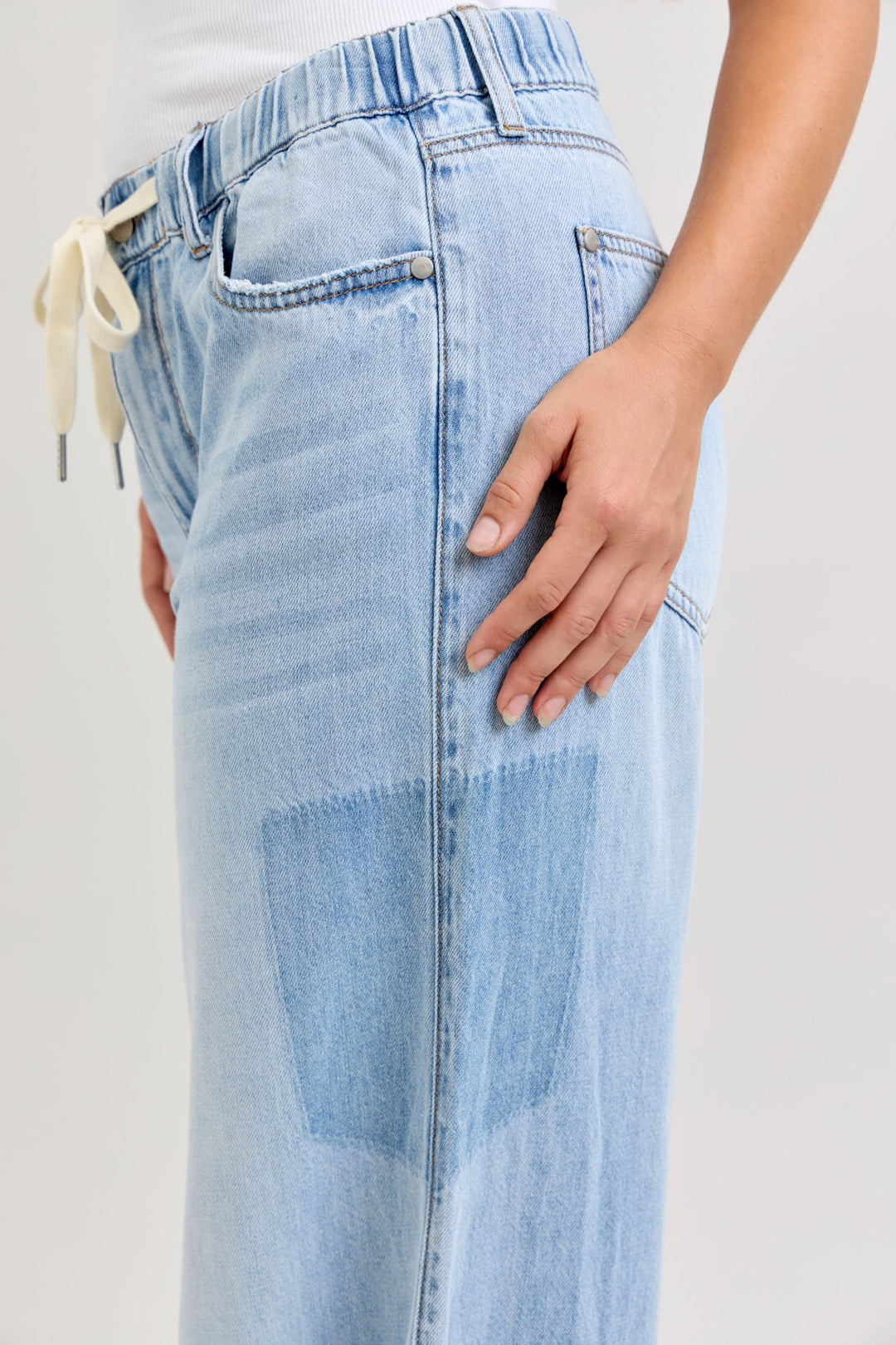 Judy Blue Featherweight Baggy Jeans
