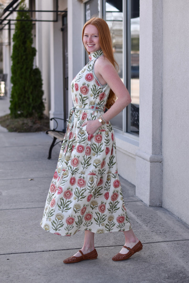 Entro Sleeveless Floral Maxi Dress
