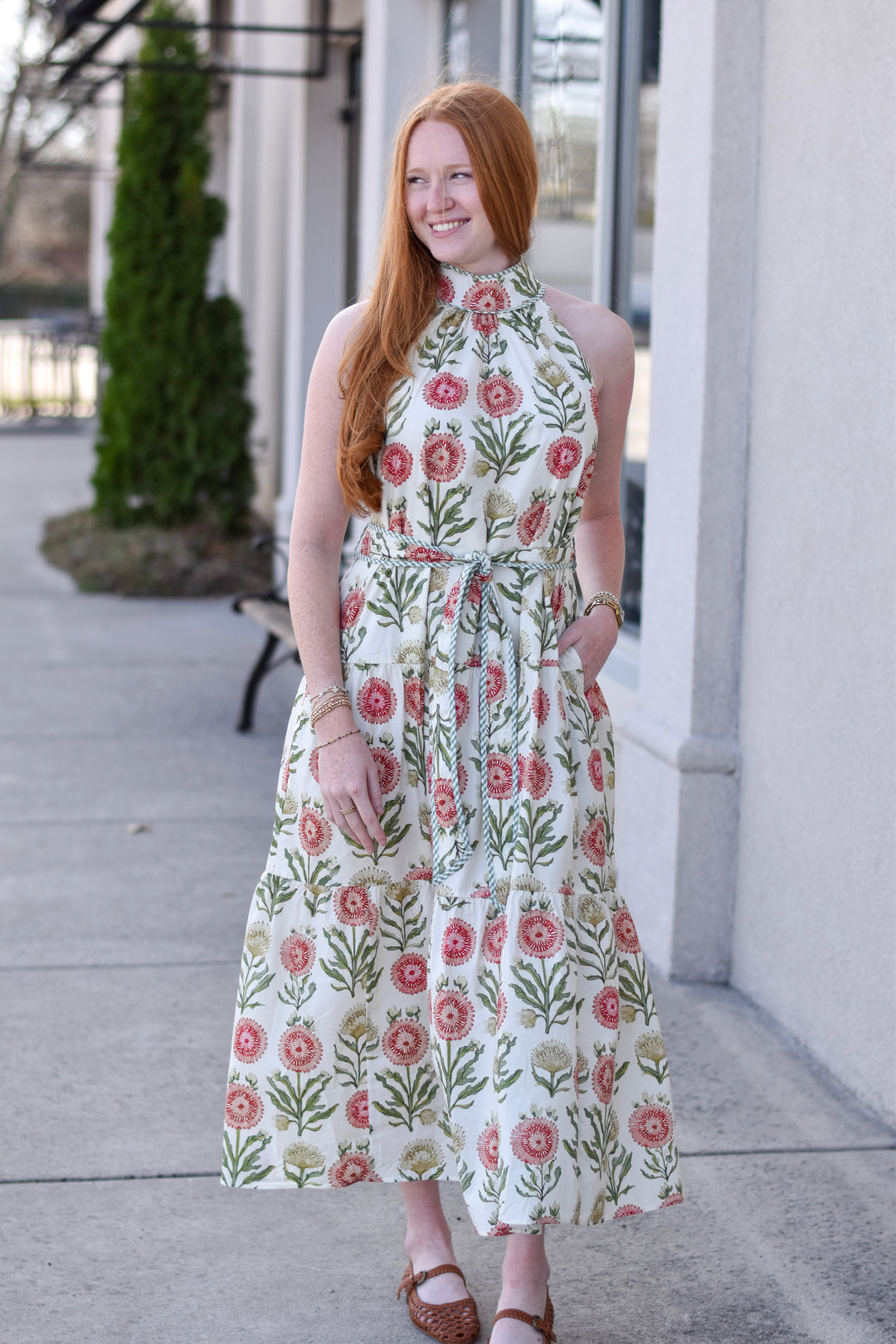 Entro Sleeveless Floral Maxi Dress