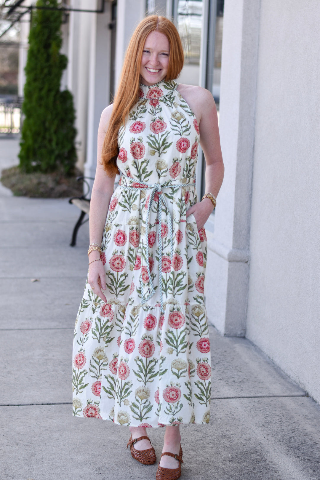 Entro Sleeveless Floral Maxi Dress