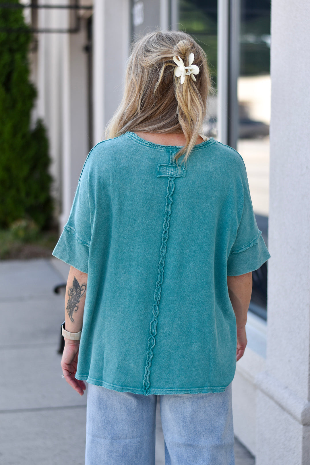 Easel Mineral Wash Easy Tee