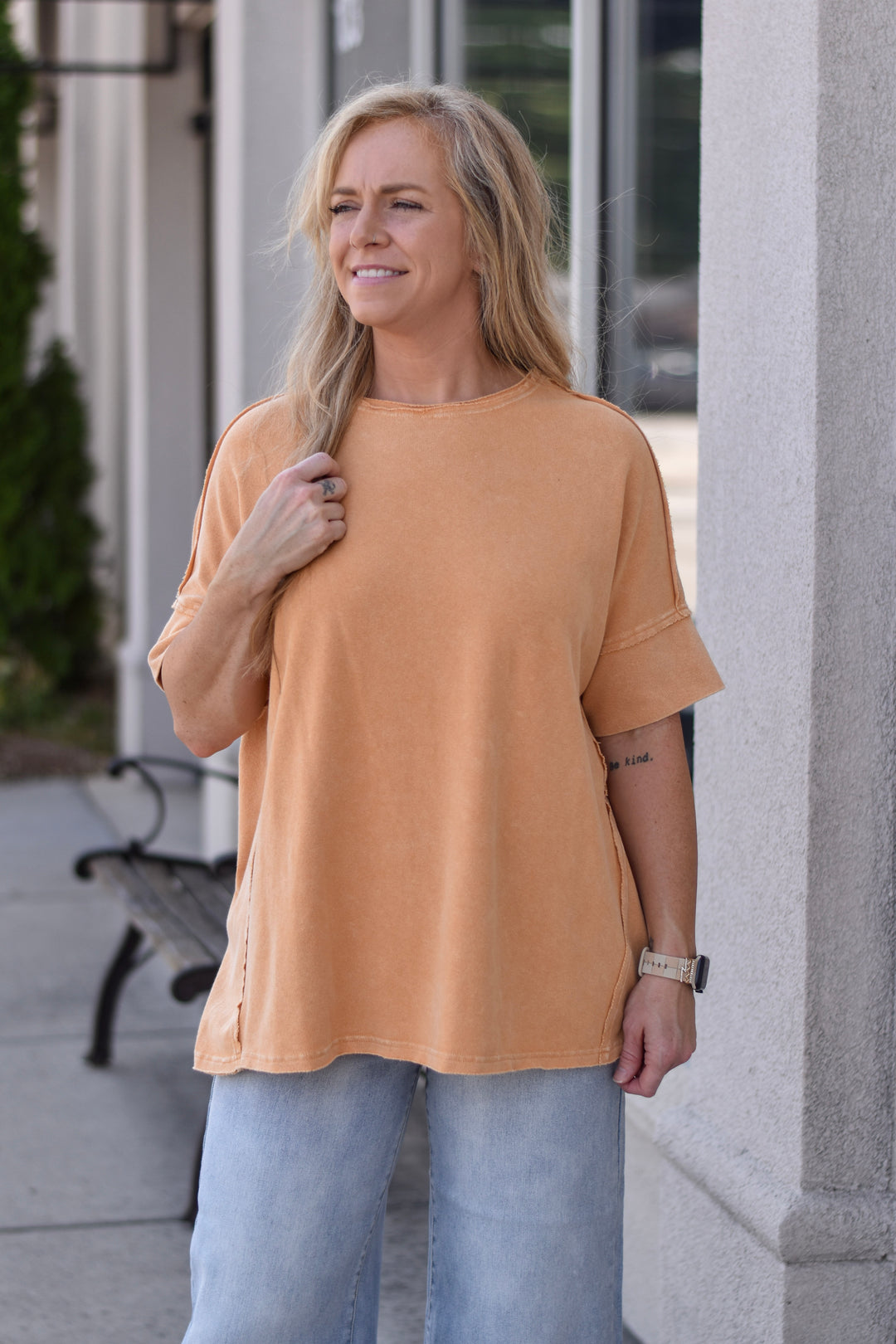 Easel Mineral Wash Easy Tee