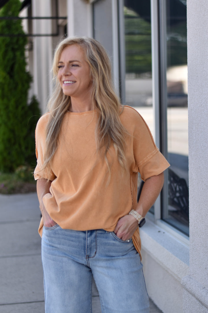 Easel Mineral Wash Easy Tee