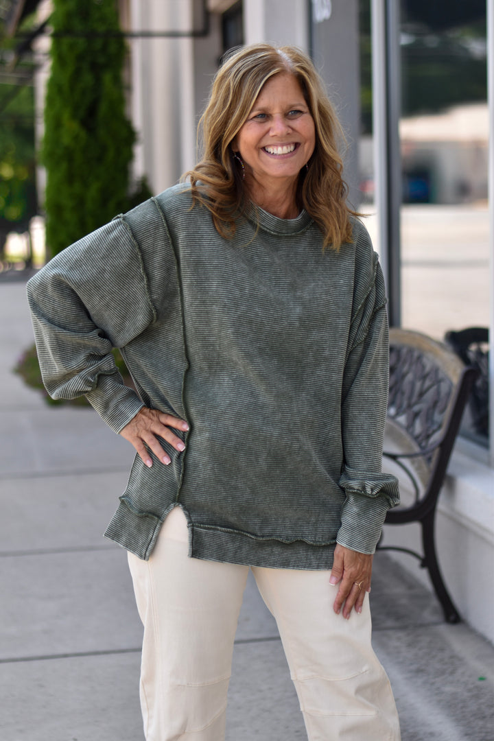 Vintage Washed Ease Pullover