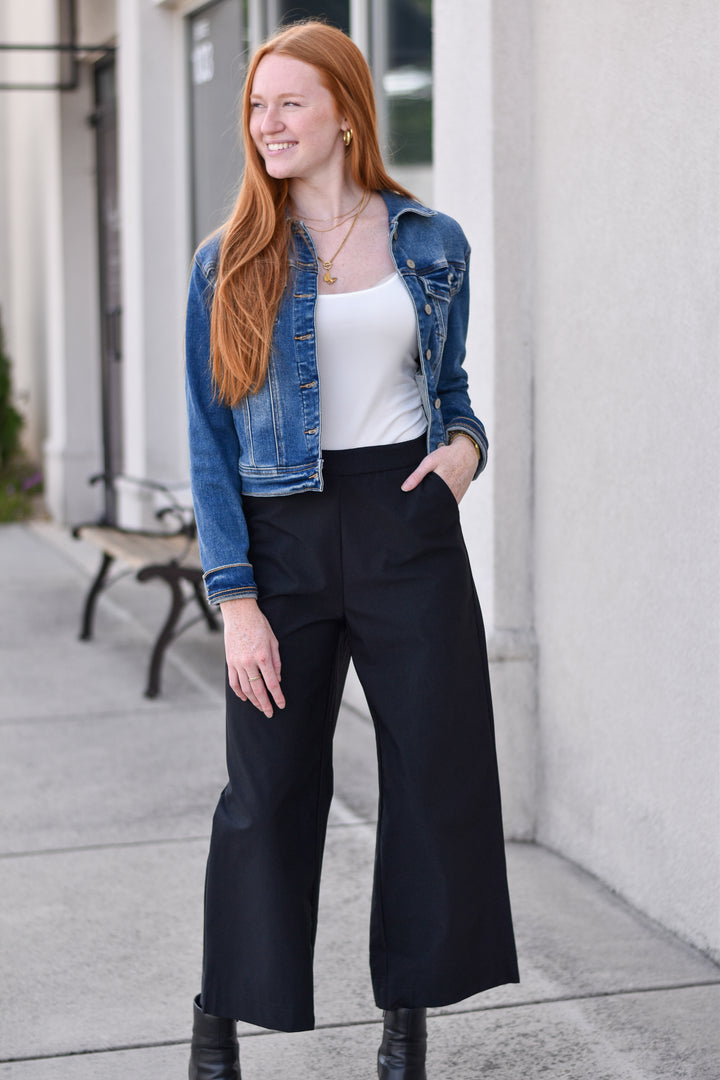 Soft Essential Wide Leg Pant