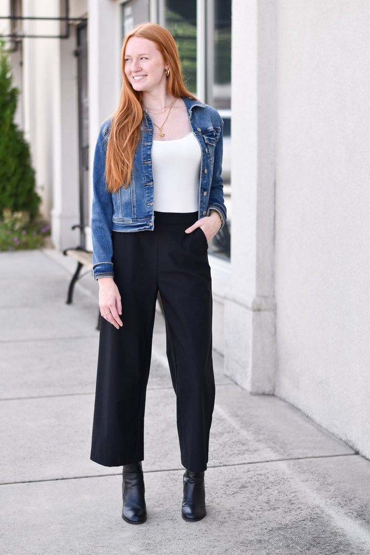 Soft Essential Wide Leg Pant