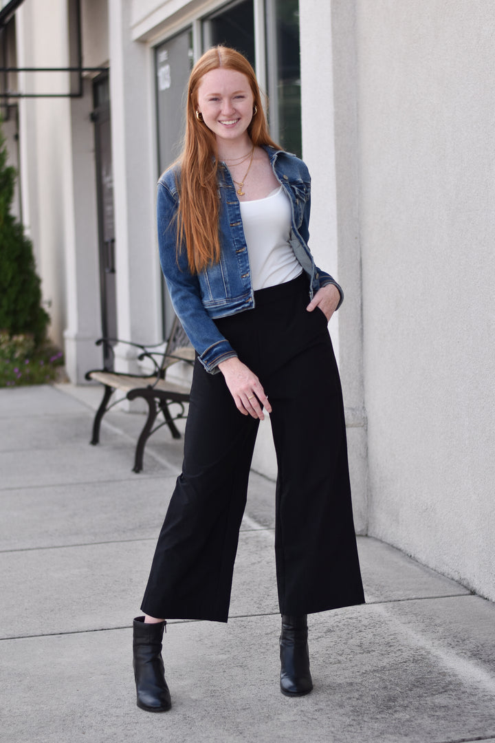 Soft Essential Wide Leg Pant