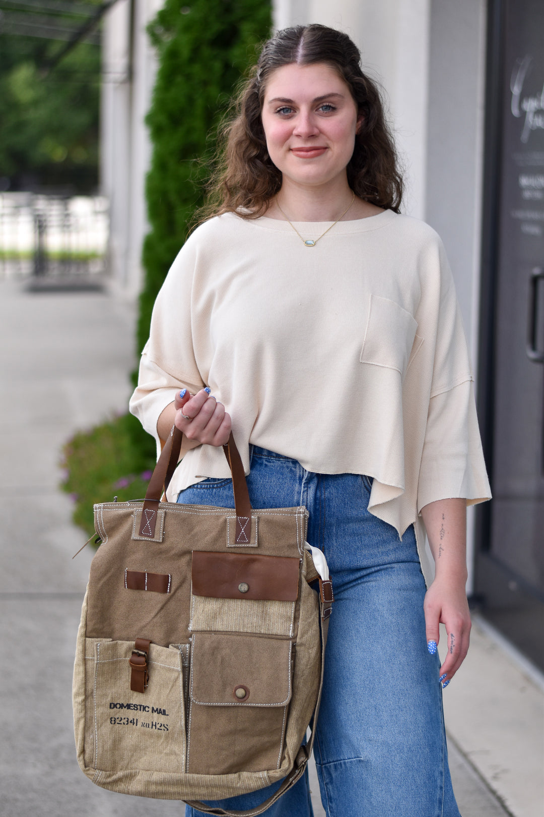 Nomad Way Messenger Bag