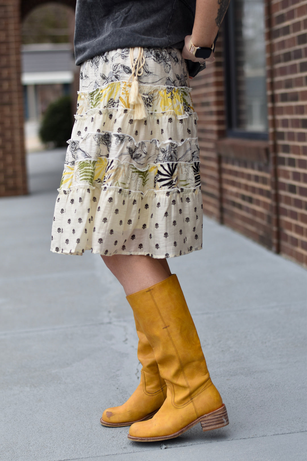 Easel Botanical Tiered Skirt