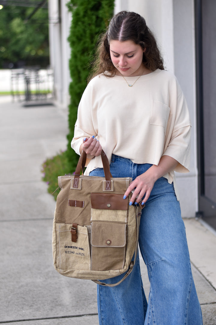 Nomad Way Messenger Bag