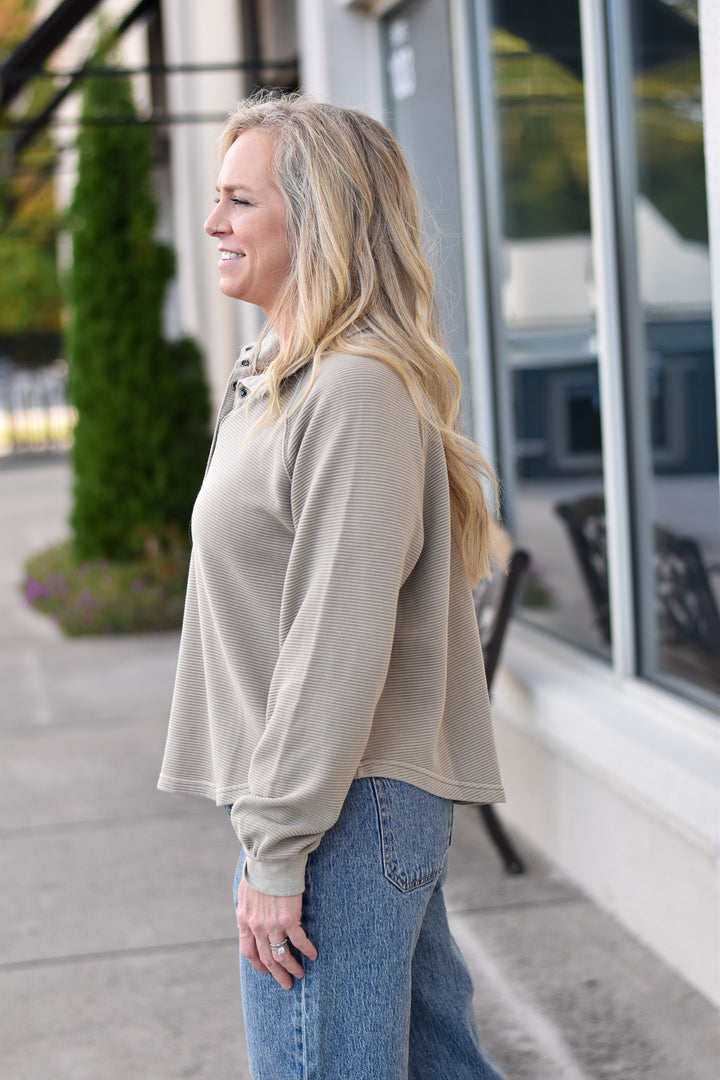 Red Rock Henley