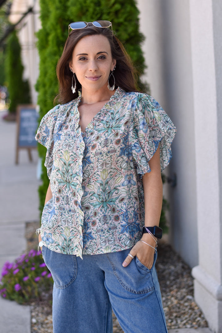 Voy Bloom & Grace Ruffle Floral Top