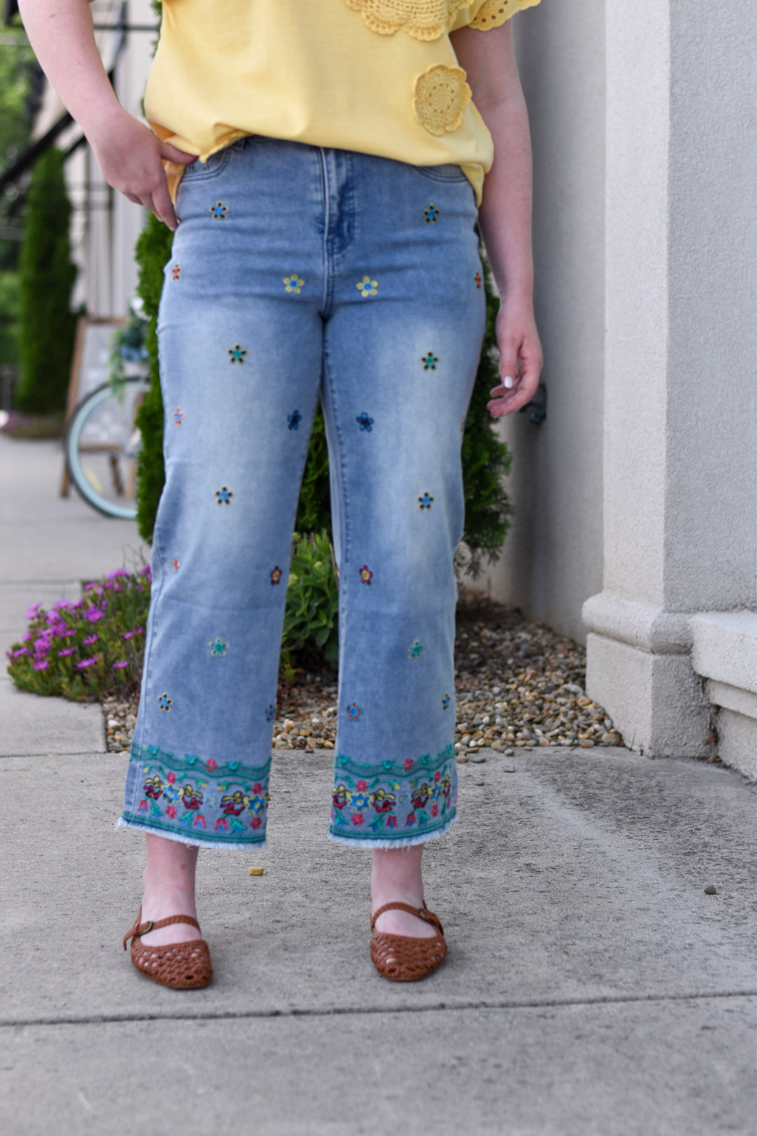 Easel's Wildflower Embroidered Crop Jeans