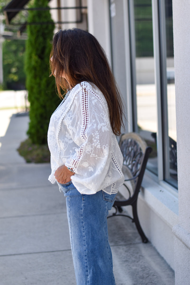 Wildflower Wander Kimono- White