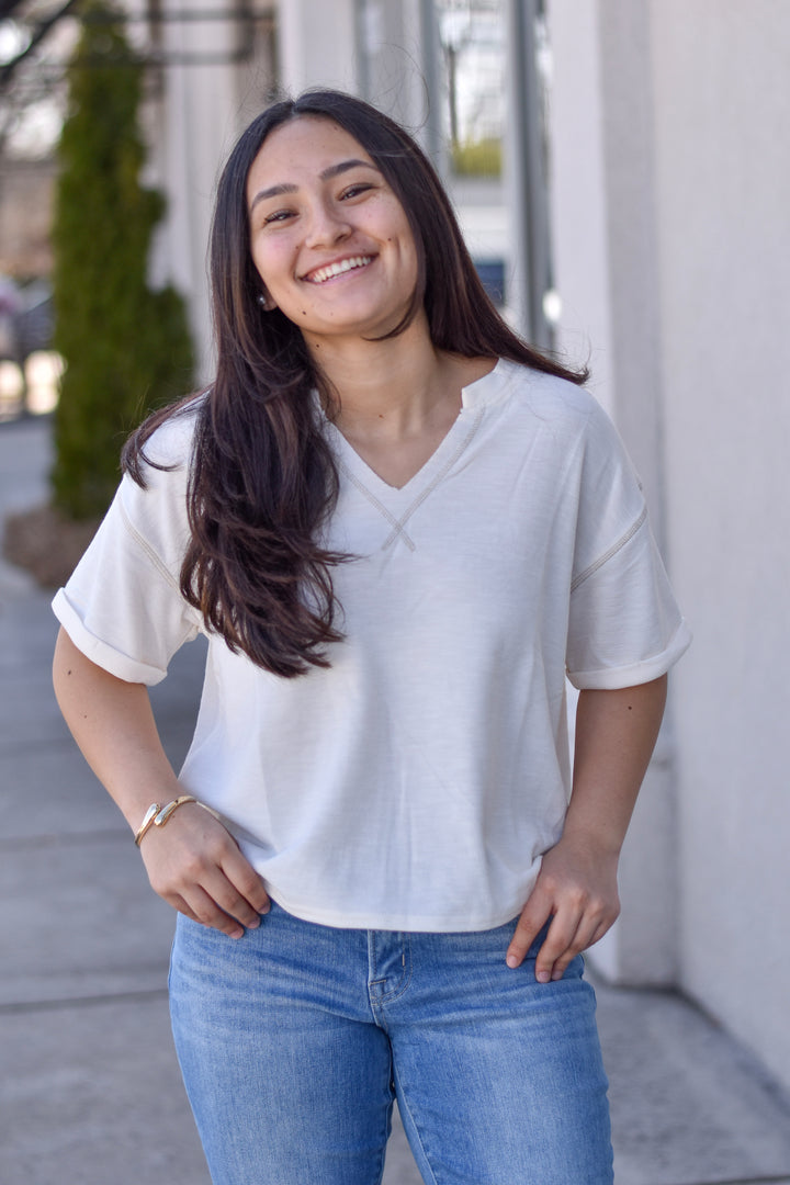 Everyday Contrast Stitch Knit Tee