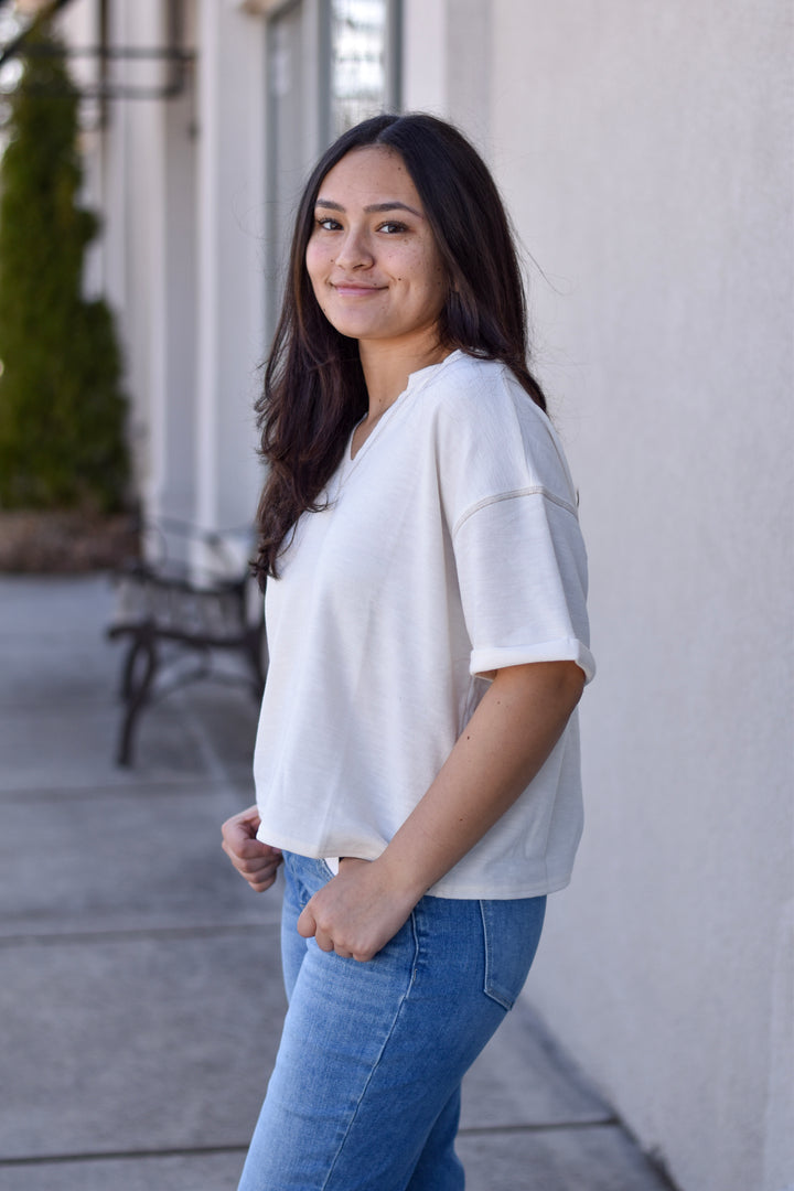 Everyday Contrast Stitch Knit Tee