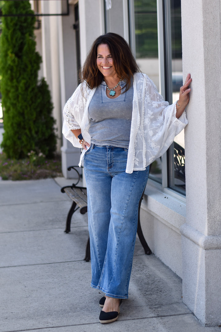 Wildflower Wander Kimono- White