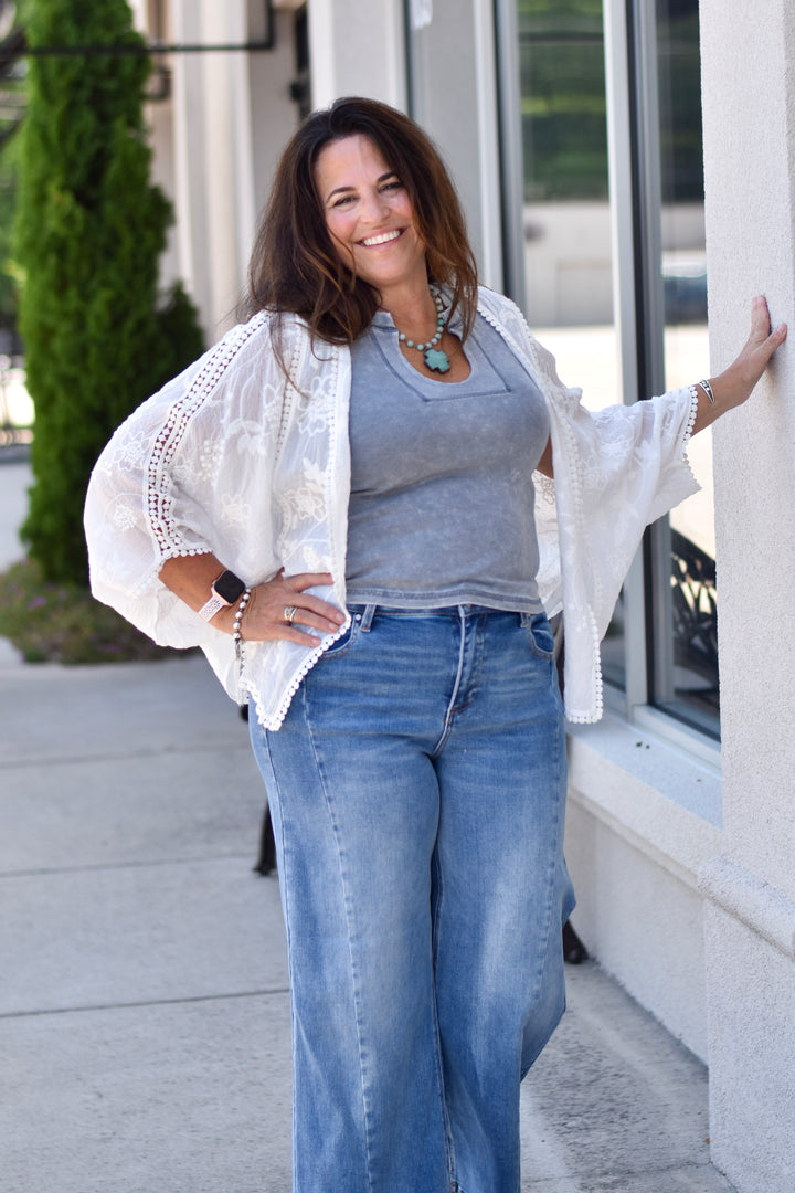 Wildflower Wander Kimono- White