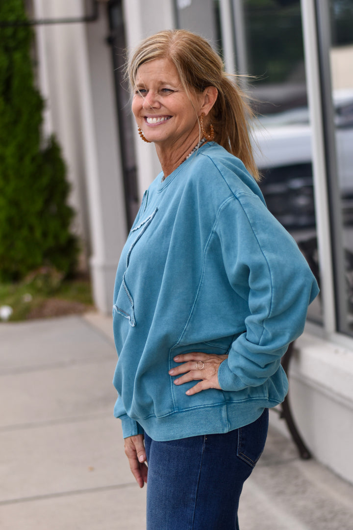 Easel's Starry Days Mineral Wash Pullover