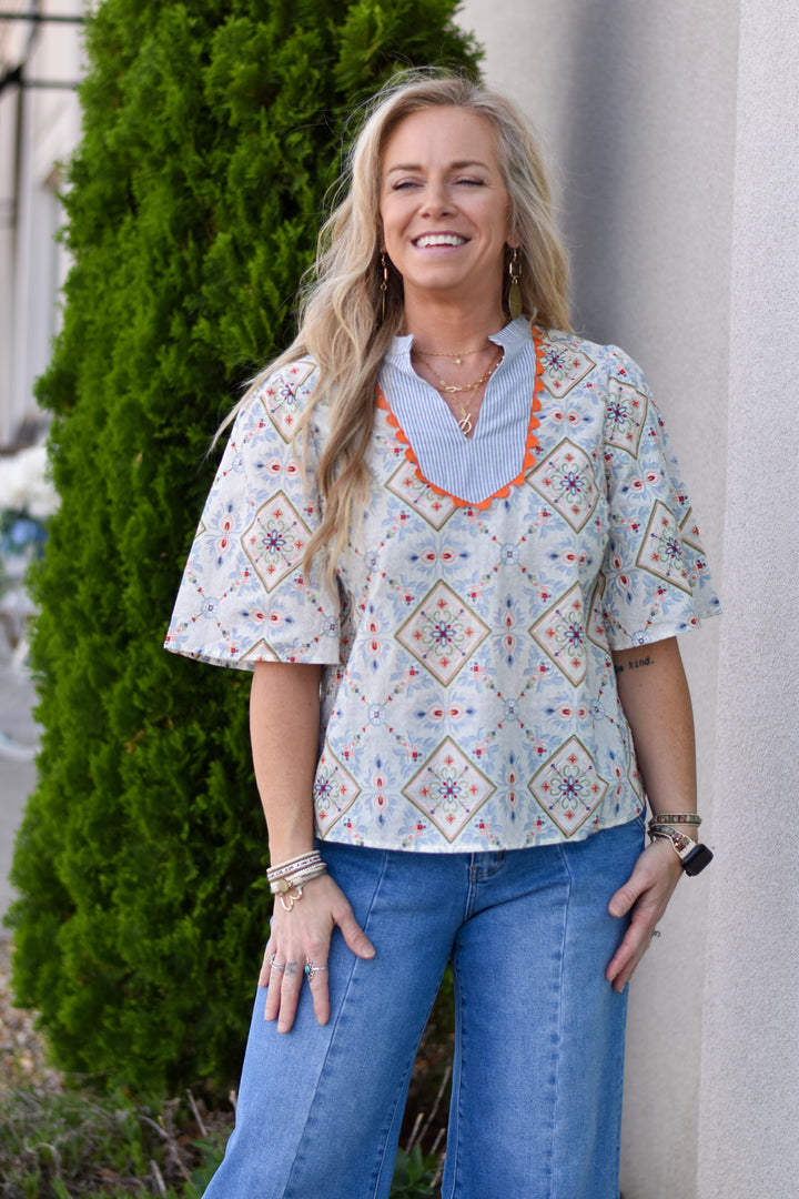 Voy Sunbeam V-Neckline Top