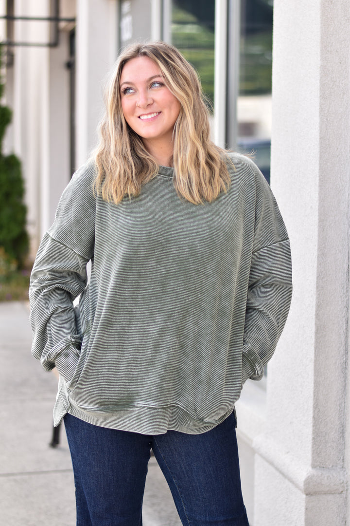 Washed Tranquil Pullover