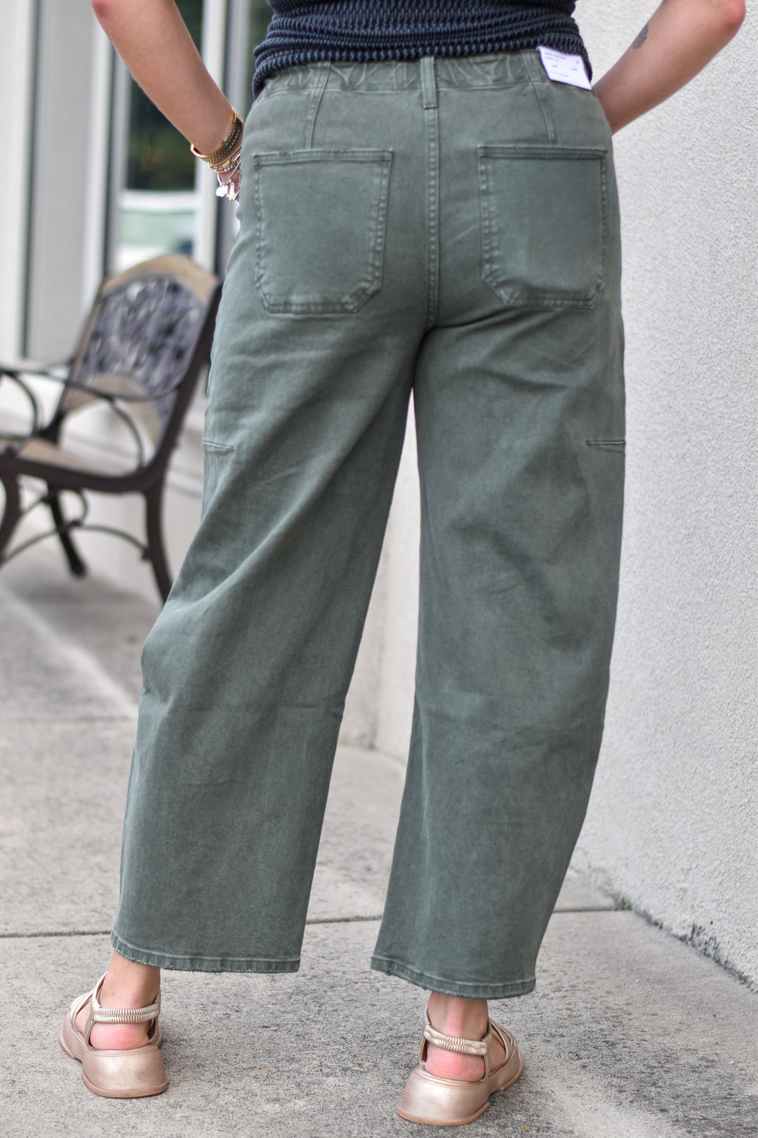 Vervet Luxe Comfort Barrel Jean