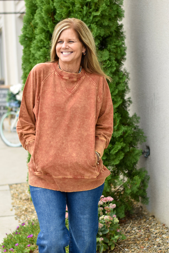 Rust & Wander Acid Wash Pullover