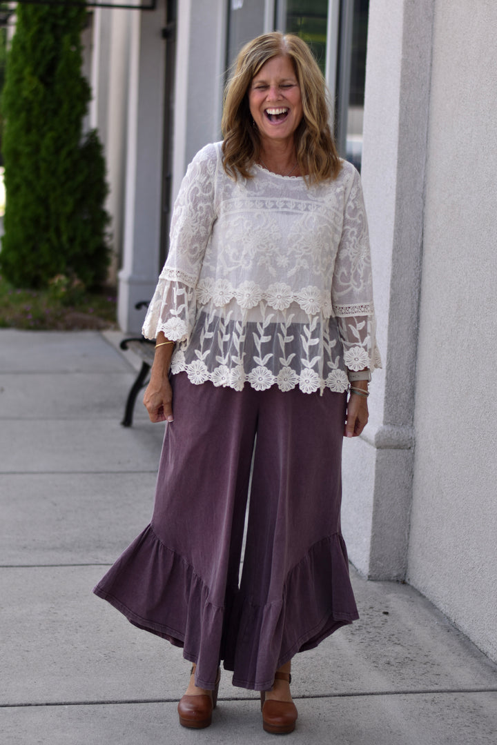 Easel's Wander Free Wide Leg Pants