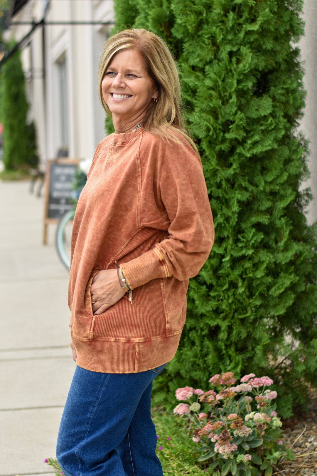 Rust & Wander Acid Wash Pullover