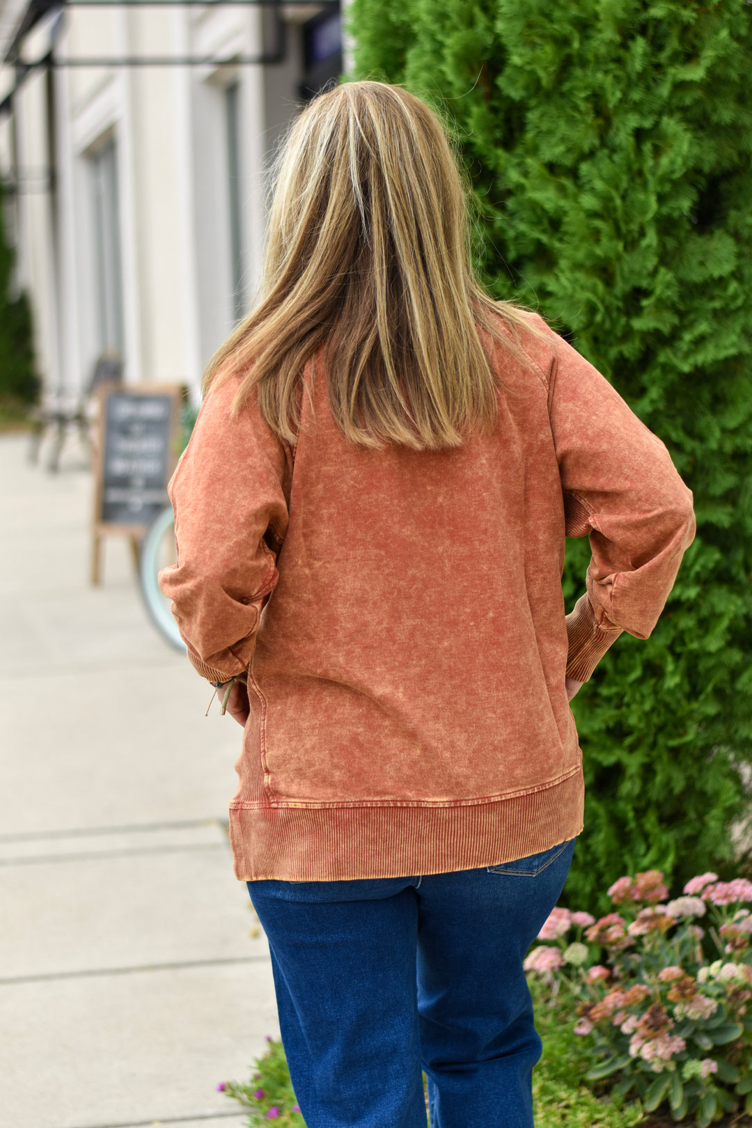 Rust & Wander Acid Wash Pullover