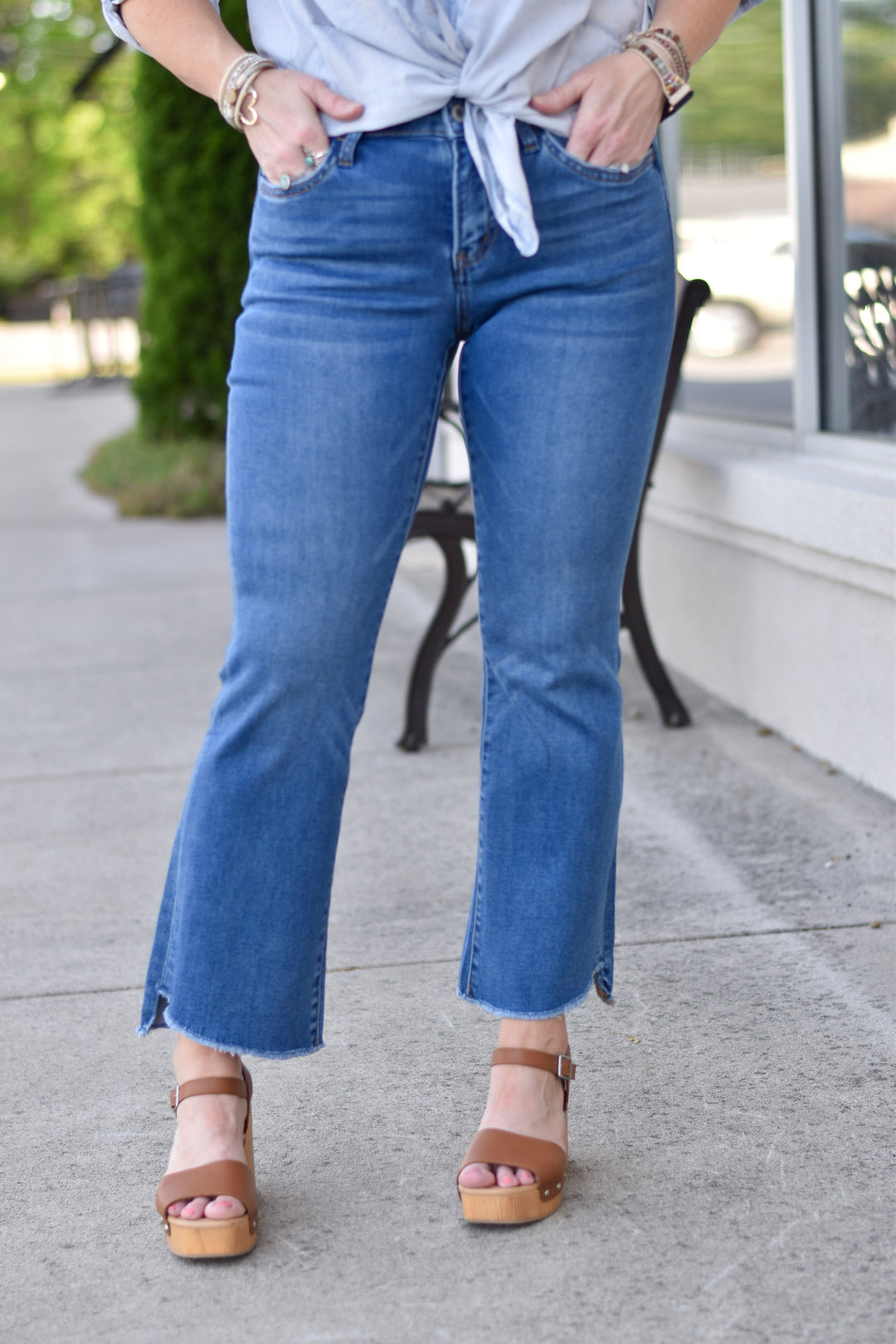 Vervet by Flying Monkey Step Hem Crop Flare Jeans