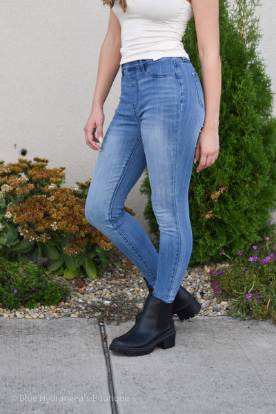 Judy Blue High Waist Release Hem Pull-On Skinny Jeans