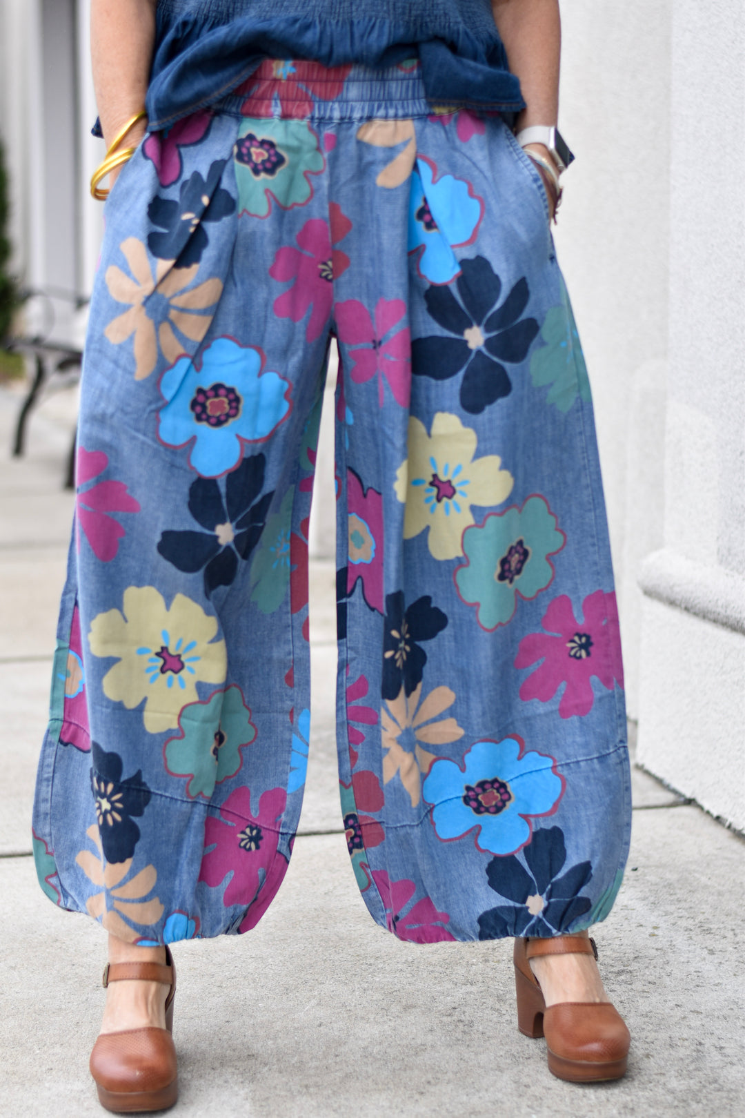 Easel's Flower Denim Pants