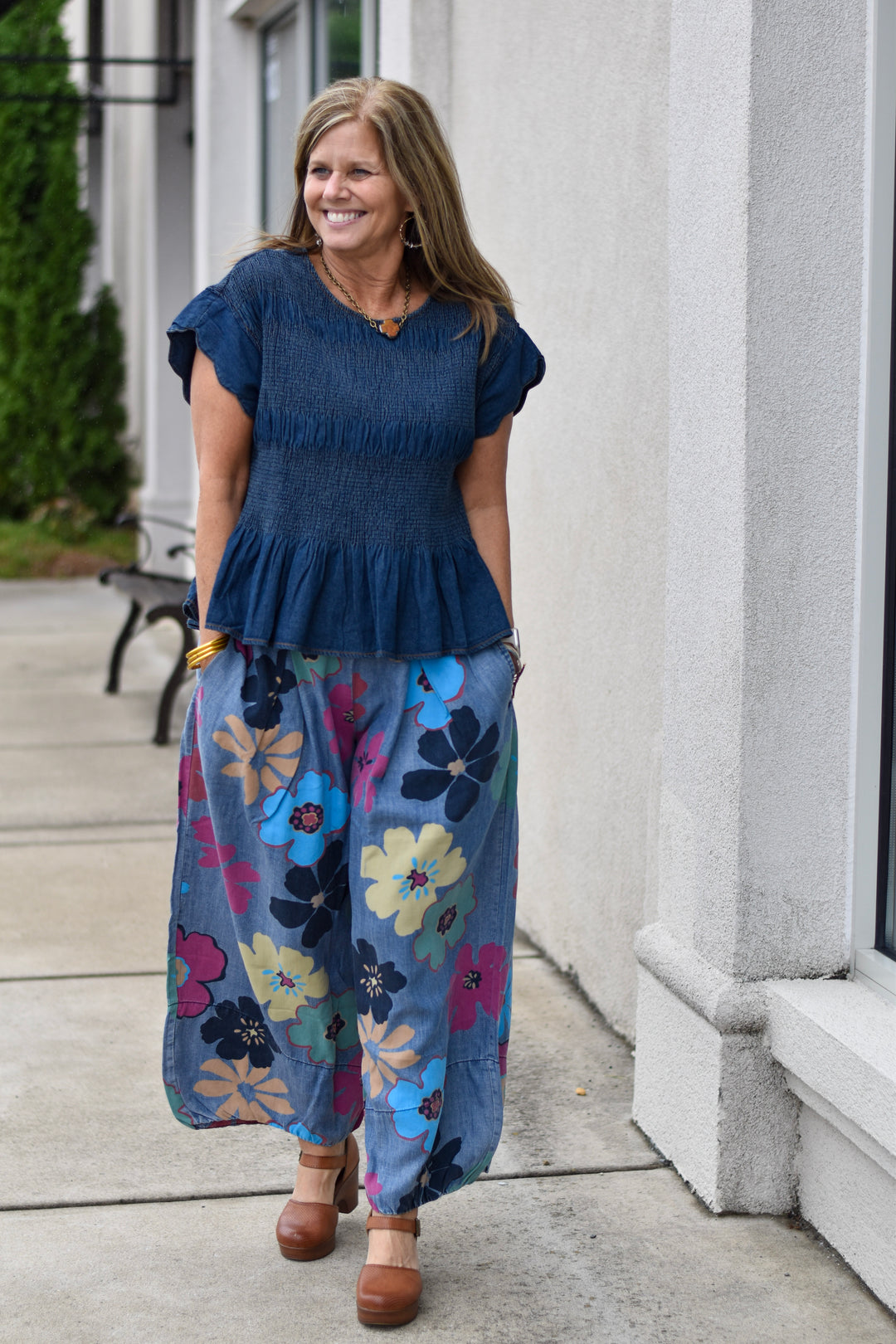 Easel's Flower Denim Pants