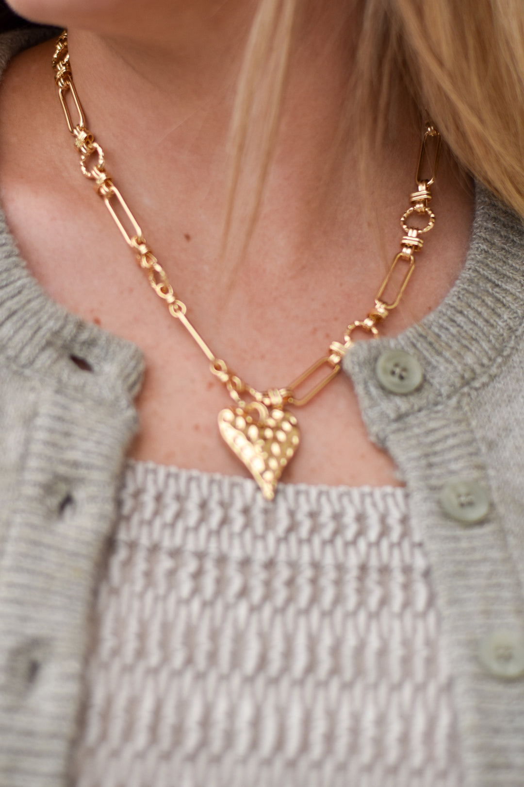 Golden Heart Link Necklace
