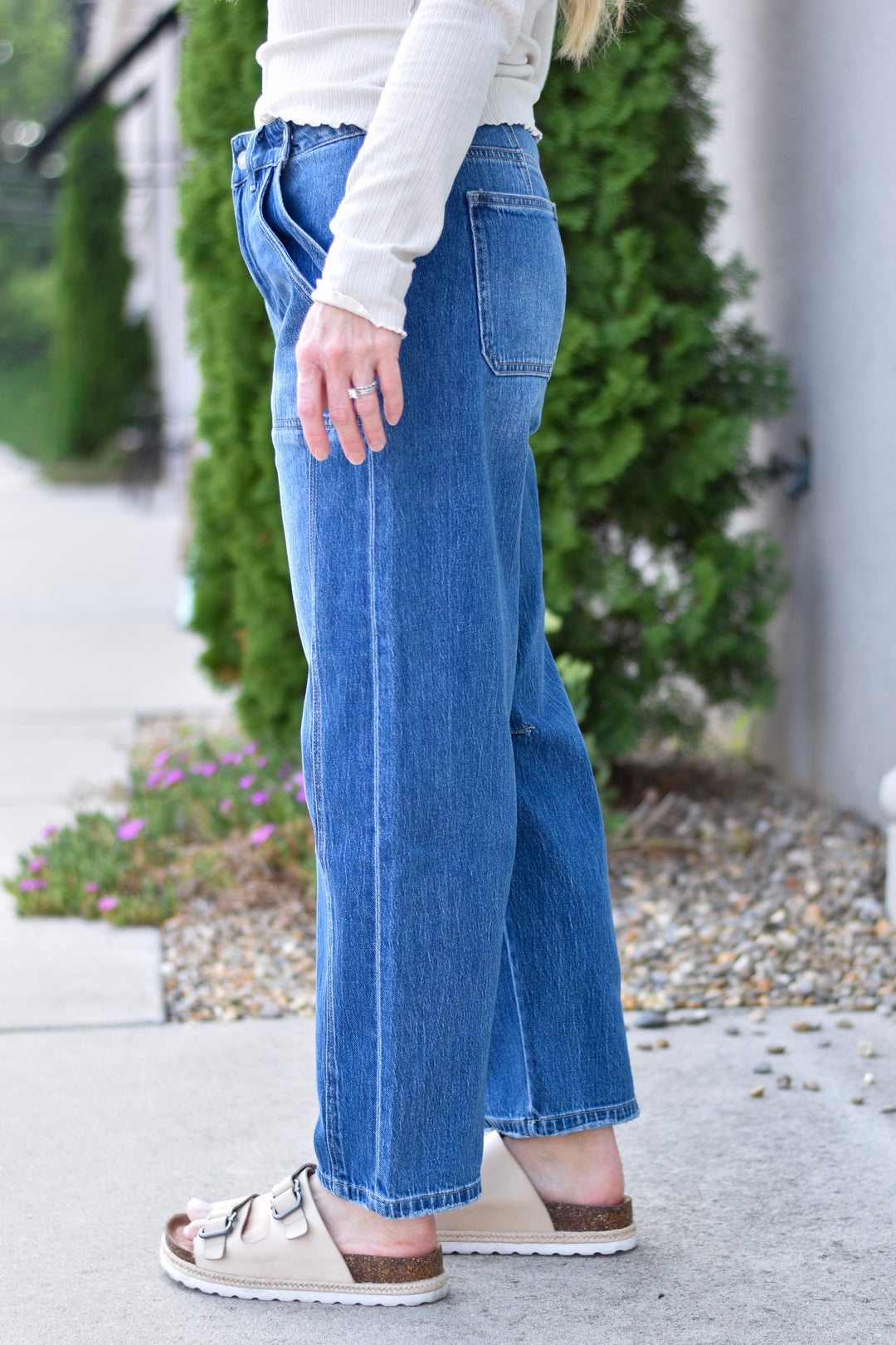 Vervet Sidekick Barrel Jeans