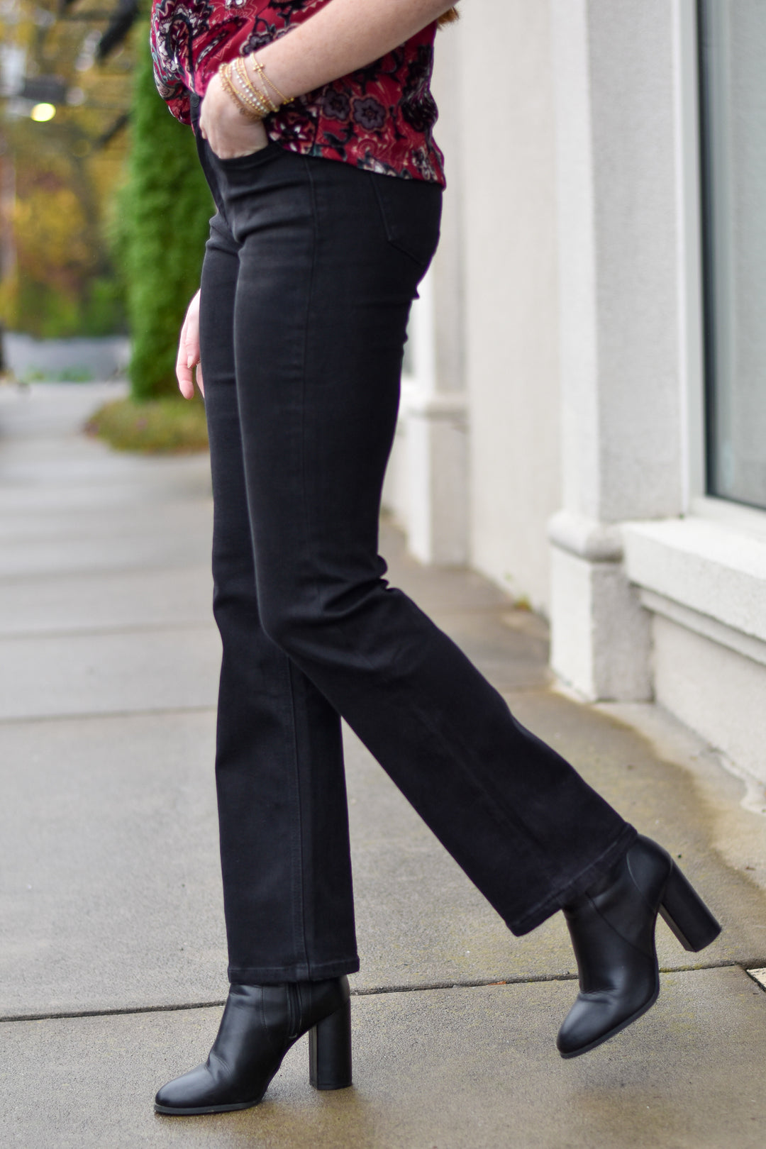 Vervet Mid-Rise Bootcut Jeans