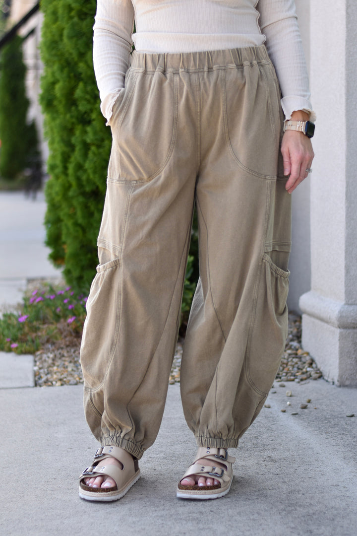 Easel Mineral Wash Cargo Joggers