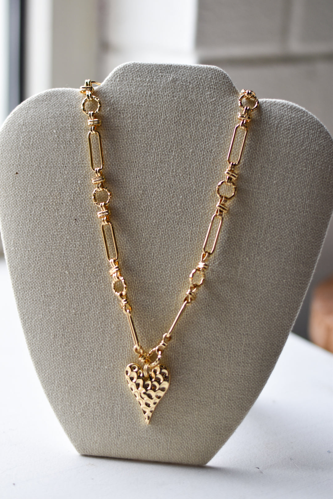 Golden Heart Link Necklace
