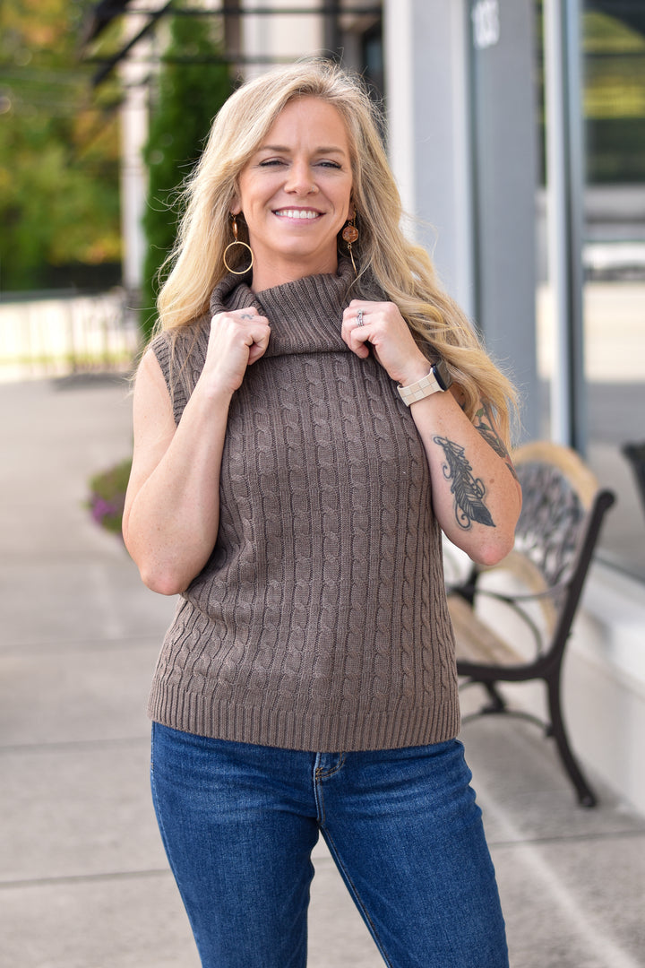 Chunky Cable Sweater Vest