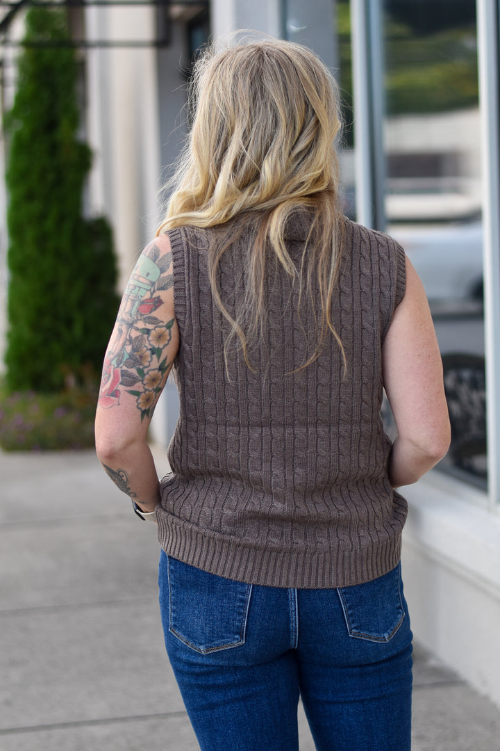 Chunky Cable Sweater Vest