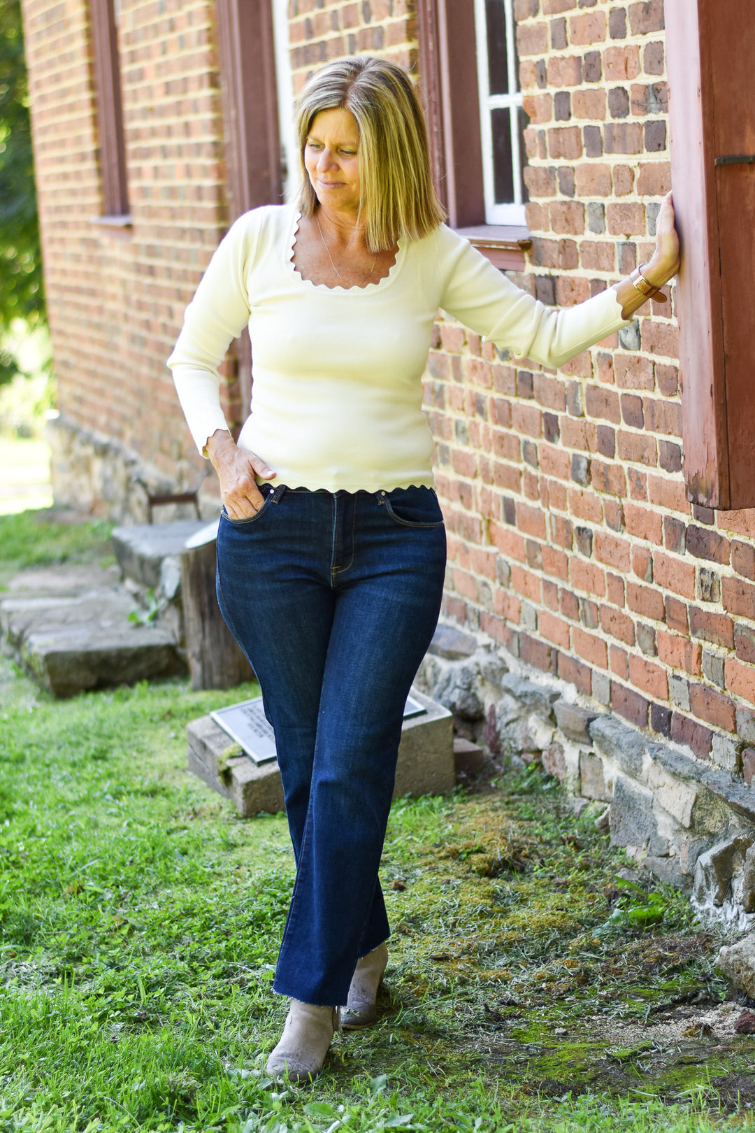 Scallop Hem Sweater Top