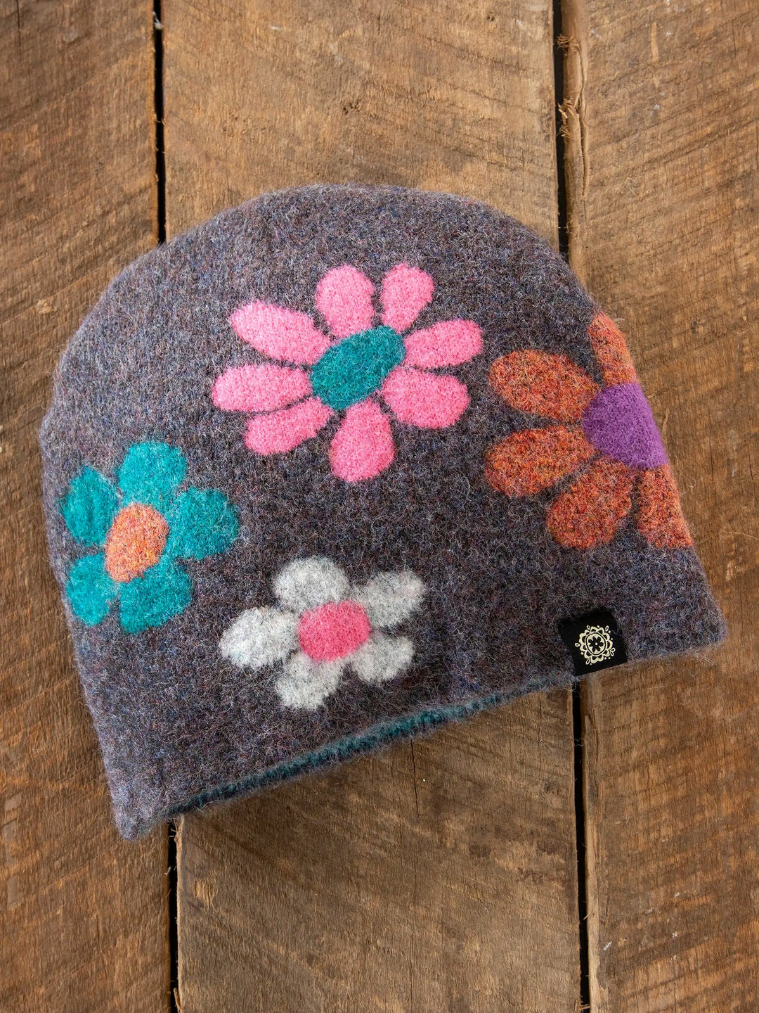 Daisy Intarsia Beanie