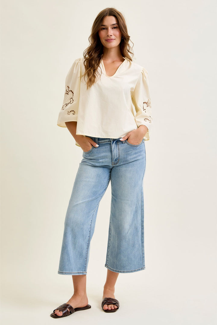 Judy Blue Easygoing Mid-Rise Crop Jeans