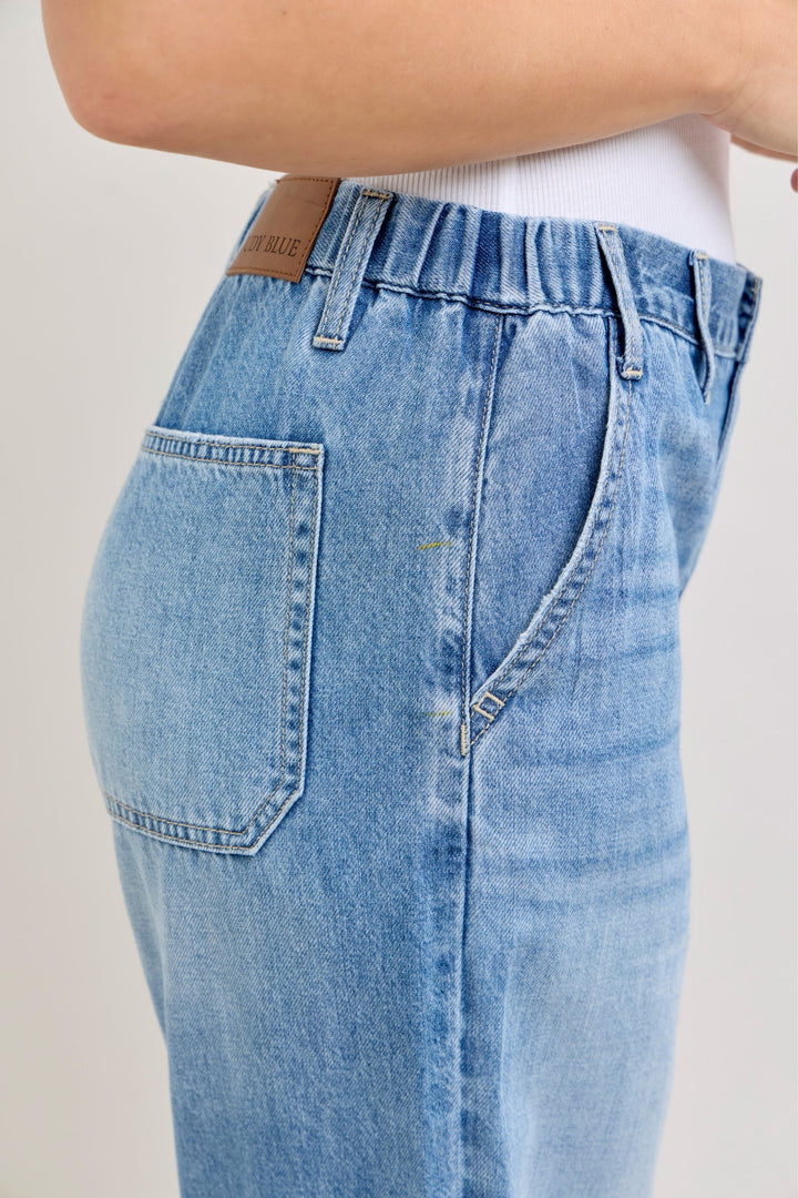 Judy Blue Featherweight Baggy Jeans